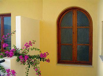 Aparthotel Mantraki 3*