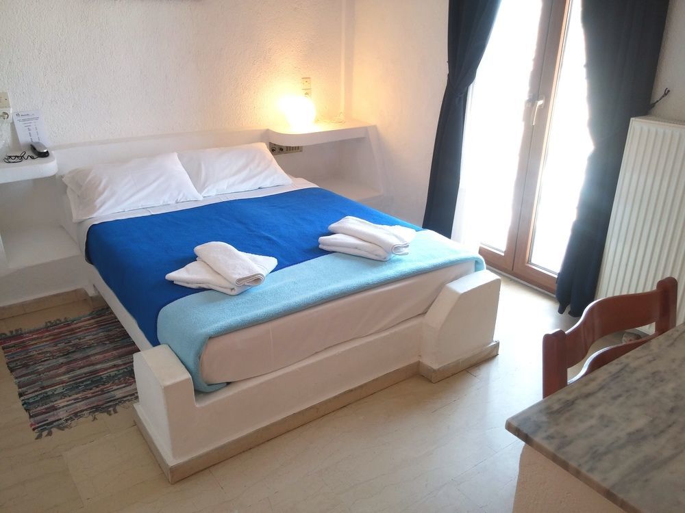Mantraki Aparthotel 3*