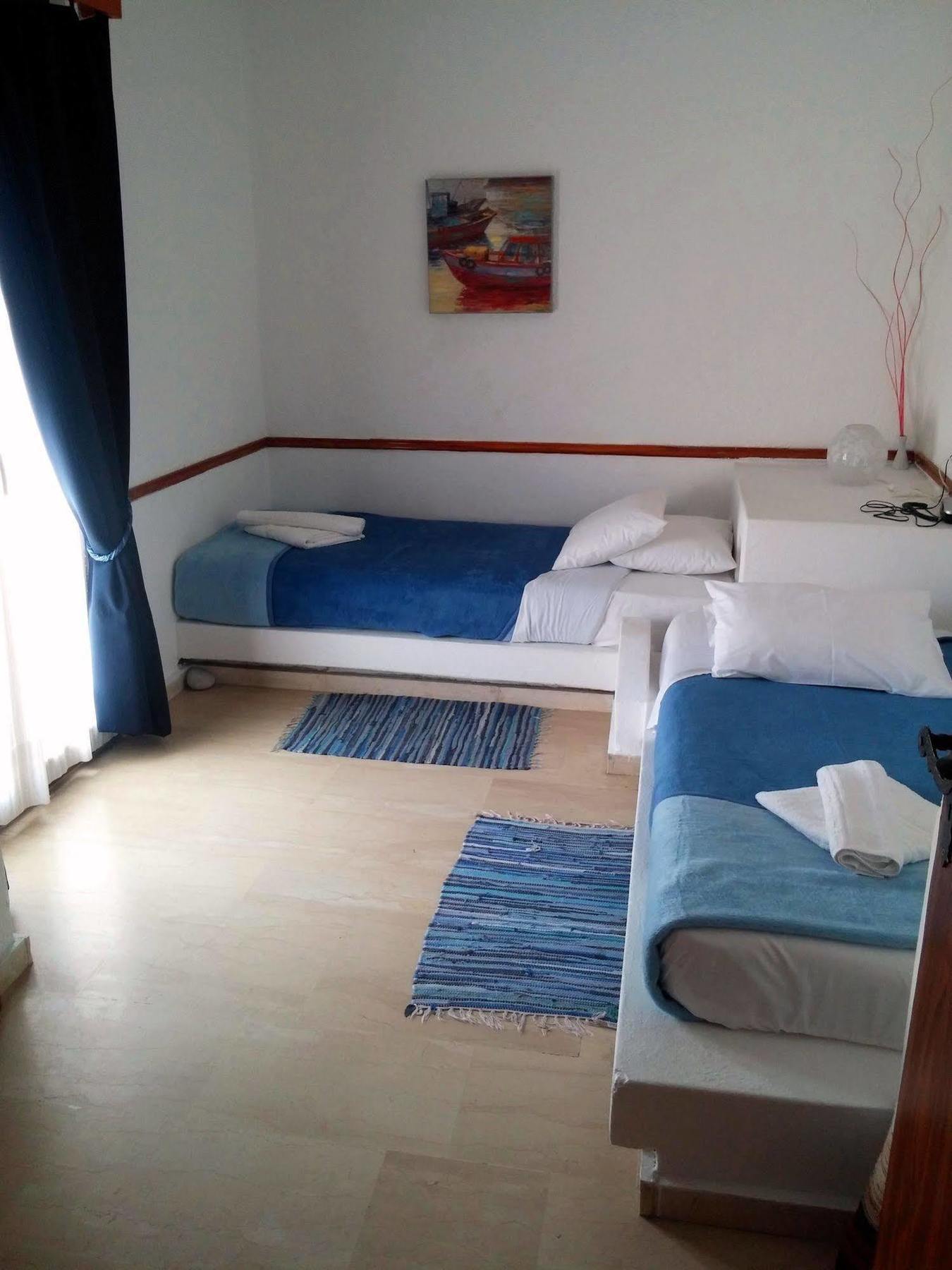 Aparthotel Mantraki 3*